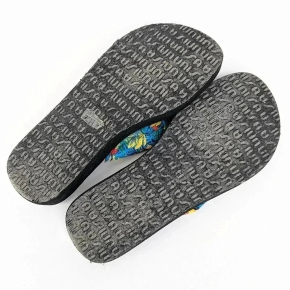 Unisa Fiava Flip Flop Sandals - 5 - Picture 4 of 10